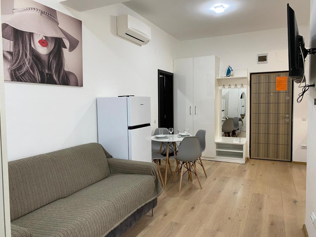 City Center Glam Apartments Palas Iasi Ngoại thất bức ảnh
