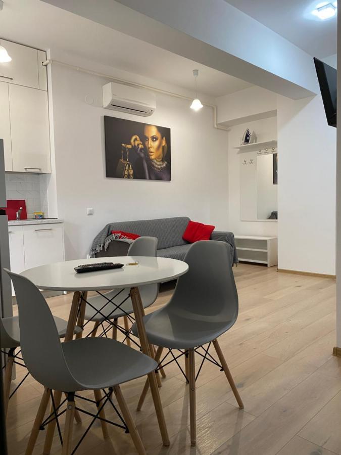City Center Glam Apartments Palas Iasi Ngoại thất bức ảnh